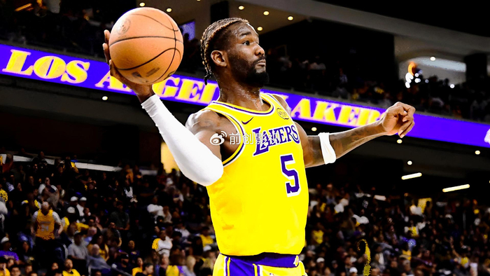 开云体育直播运营平台-从“蓝领之争”到“20+10救赎”：艾顿用一场23+10证明自己|詹姆斯|湖人|德安德烈·艾顿|卢卡-东契奇|芝加哥公牛队_新浪体育_新浪新闻