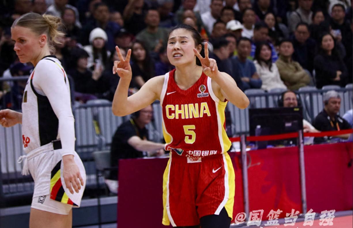 开云体育赛事团队-难接班！中国女篮3新人14中3，场场拉胯，球迷：正赛别带上他们了